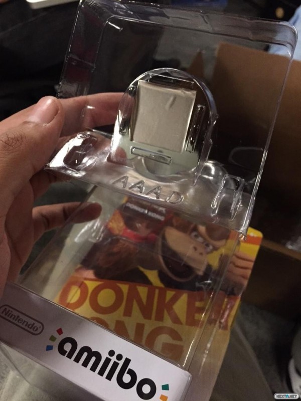 1411-08 amiibo caja