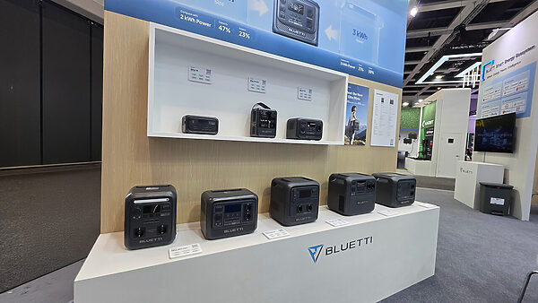 Generadores eléctricos solares de la familia Bluetti Elite